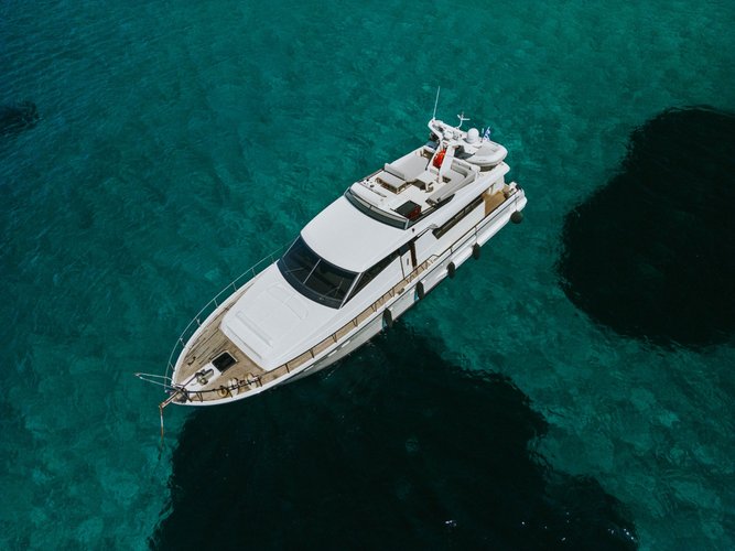 61.4 feet Sanlorenzo in great shape