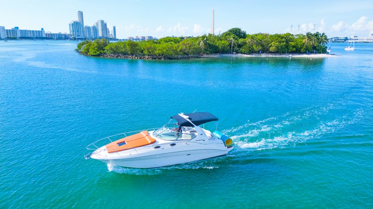 Deck boat boat rental in Miami, FL