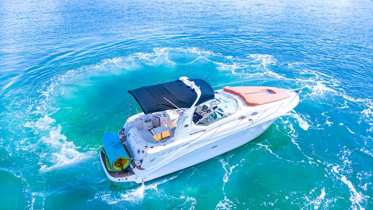 Deck boat boat rental in Miami, FL