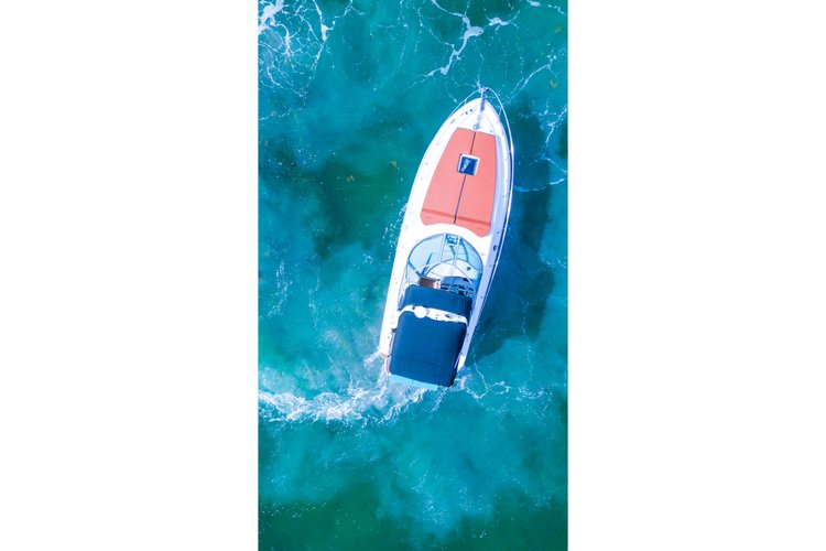 Boating is fun with a Deck boat in Miami