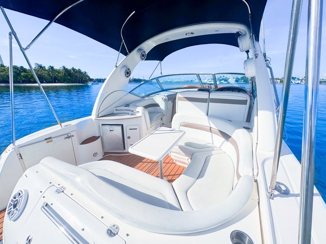 Boat rental in Miami, FL