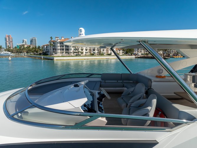 96.0 feet Sunseeker in great shape