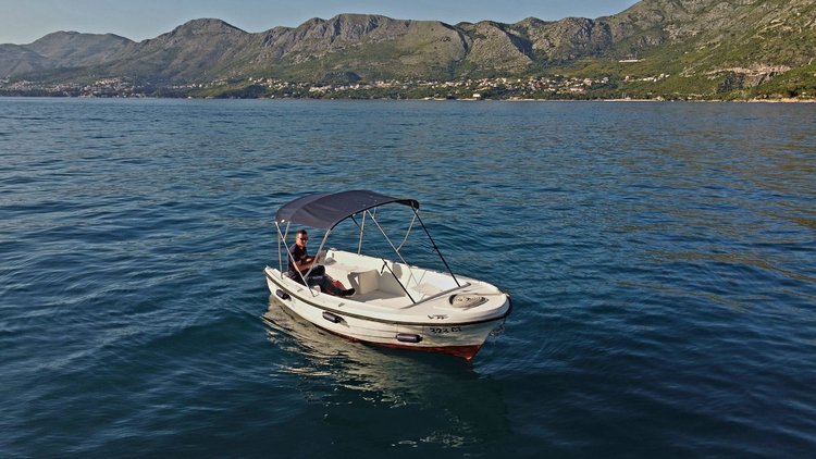 Boat without skipper in Cavtat