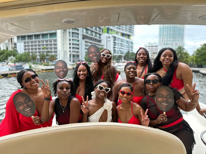 Boat rental in Miami, FL