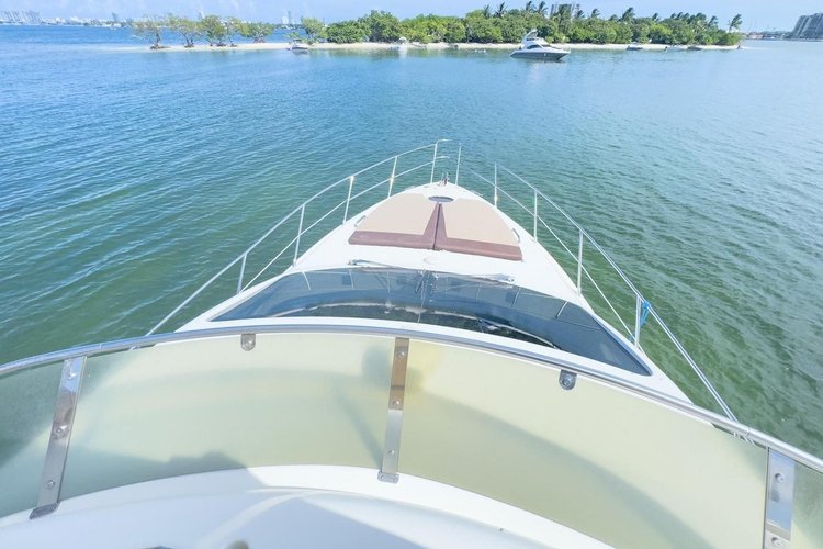 Boat rental in Miami, FL