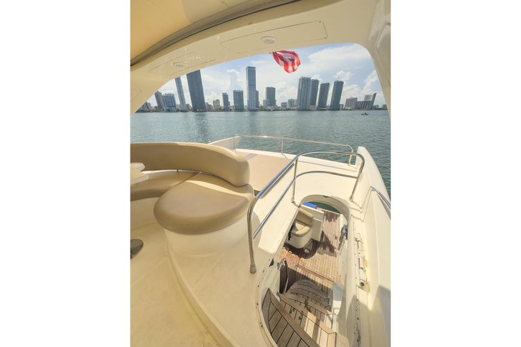 Boating is fun with a Azimut in Miami