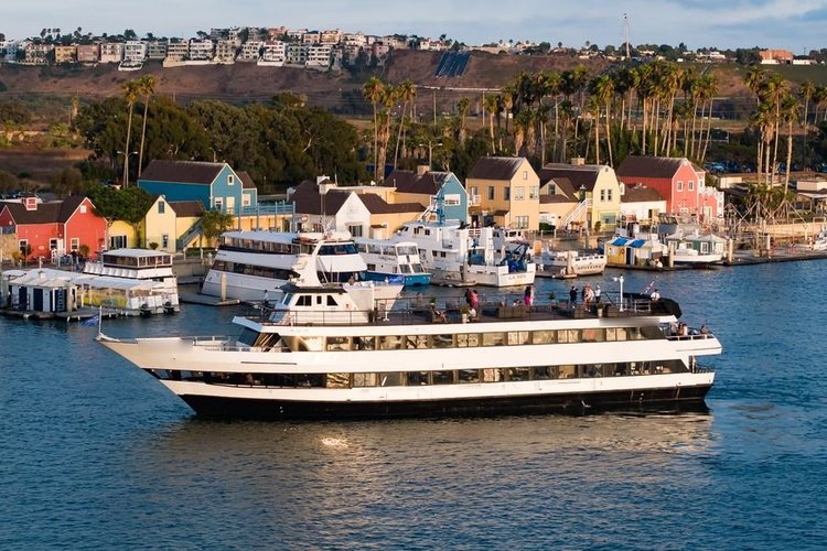 Boat rental in Marina Del Rey, CA