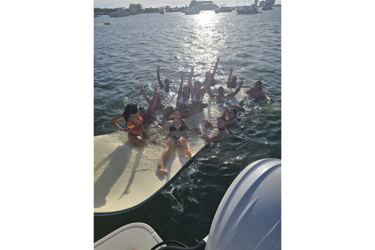 Sundancer's 37.0 feet in Miami