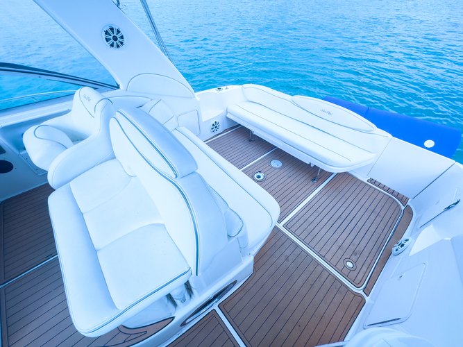 Sundancer's 37.0 feet in Miami