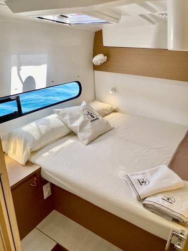 Catamaran boat for rent in Dènia