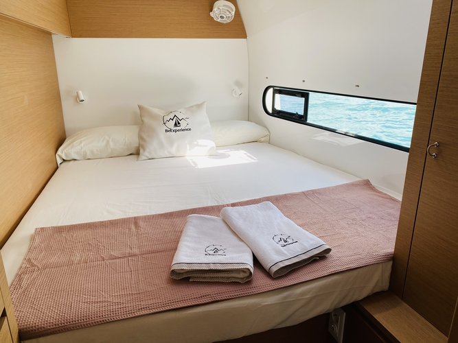 Catamaran boat for rent in Dènia