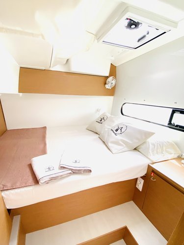 Catamaran boat for rent in Dènia
