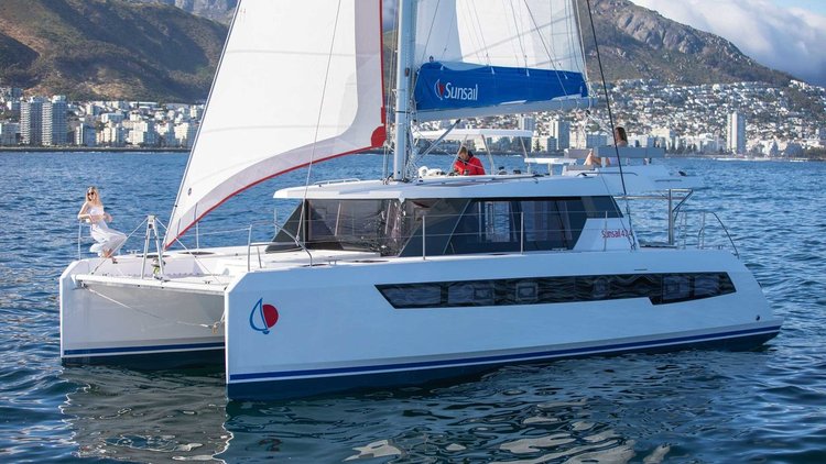 Catamaran boat for rent in Mahe, Victoria