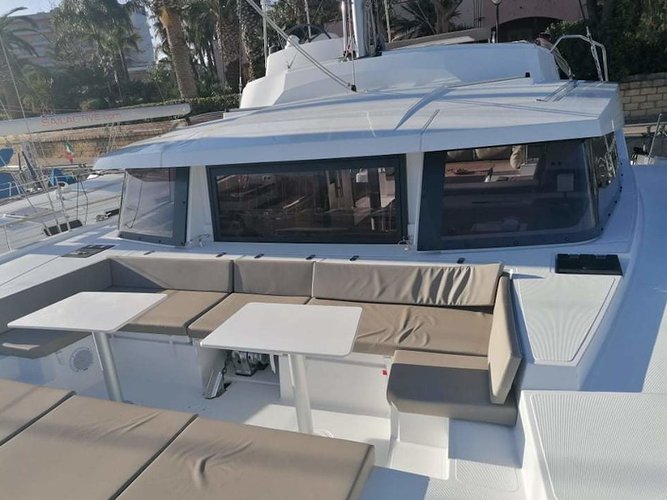 Catamaran boat for rent in Cannigione