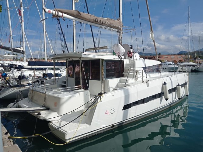 Explore Cannigione on this beautiful sailboat for rent