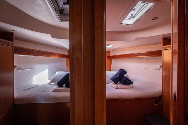 Monohull boat rental in Marina del Fezzano, Italy