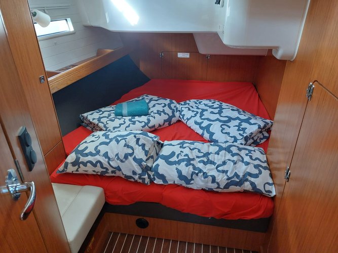 Up to 12 persons can enjoy a ride on this Bavaria Yachtbau boat