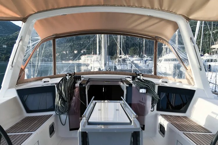 Discover Tivat surroundings on this Oceanis 45 Beneteau boat