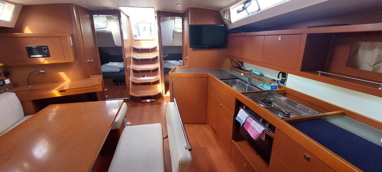 Monohull boat rental in Lazure Meljine Marina, Montenegro