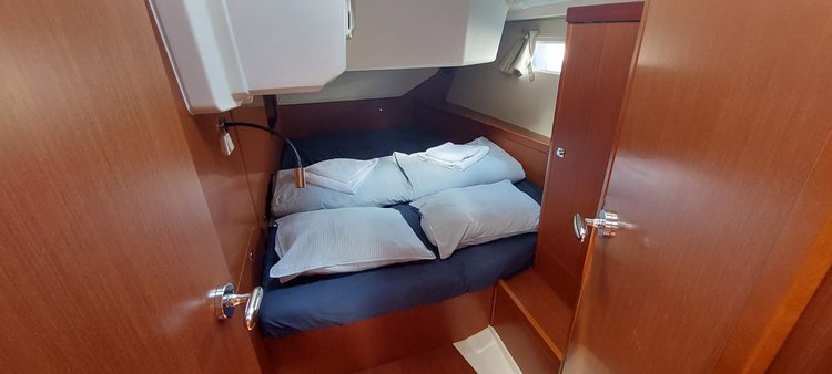 Boat for rent Beneteau 45.4 feet in Lazure Meljine Marina, Montenegro