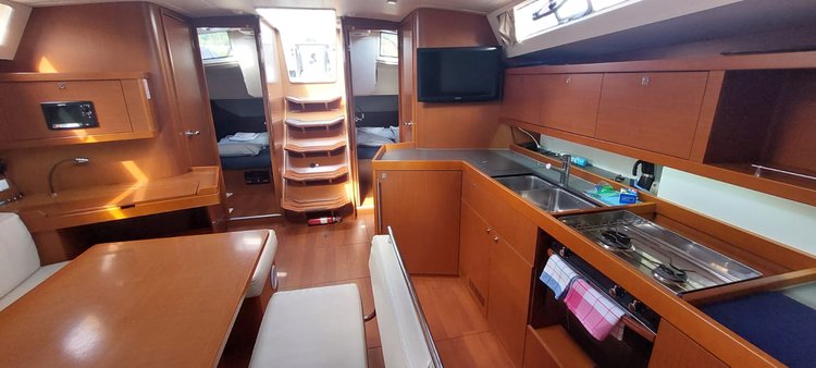Boat rental in Herceg Novi, 