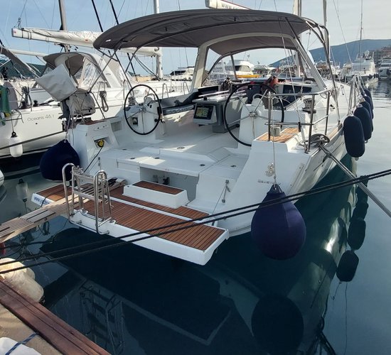 45.4 feet Beneteau in great shape