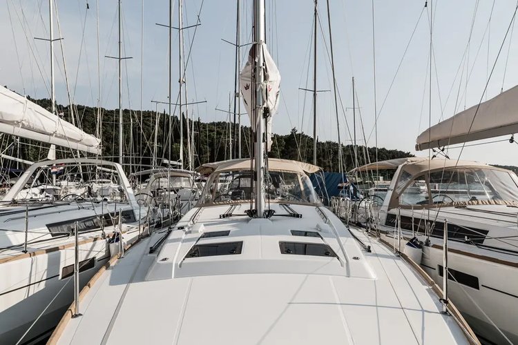 The perfect boat charter to enjoy ME in style