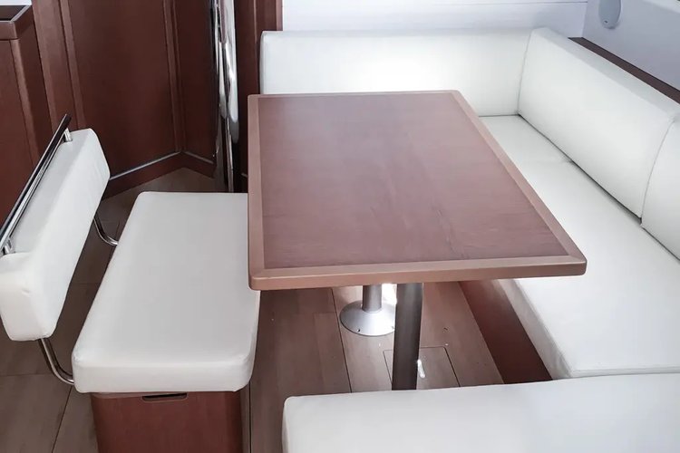 Discover Tivat surroundings on this Oceanis 45 Beneteau boat