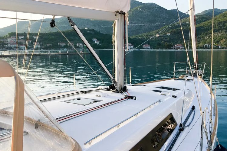 Up to 10 persons can enjoy a ride on this Beneteau boat