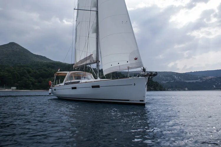 45.4 feet Beneteau in great shape