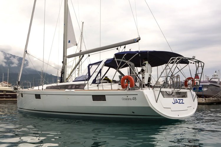 Beneteau boat for rent in Tivat