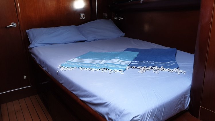 Enjoy luxury and comfort on this Beneteau Beneteau 50 in Nikiti - Chalkidiki