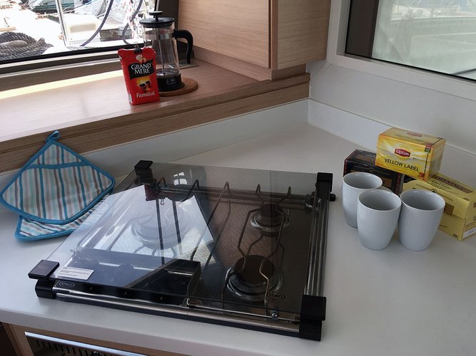 39.3 feet Catamarans Nautitech in great shape