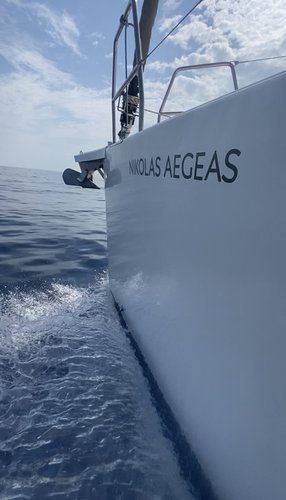 This 43.4' Dufour Yachts cand take up to 10 passengers around Kos