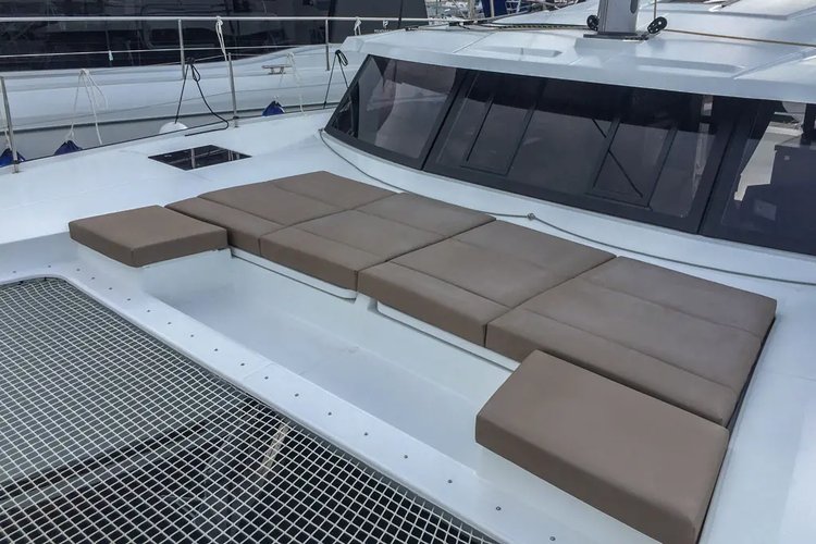 Catamaran boat for rent in Tivat