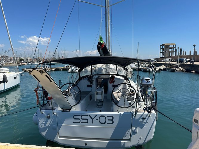 Monohull boat rental in Marina di Nettuno, Italy