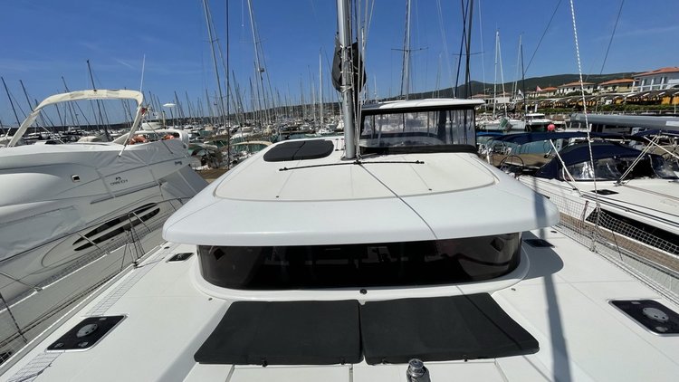 Lagoon boat for rent in Castiglioncello