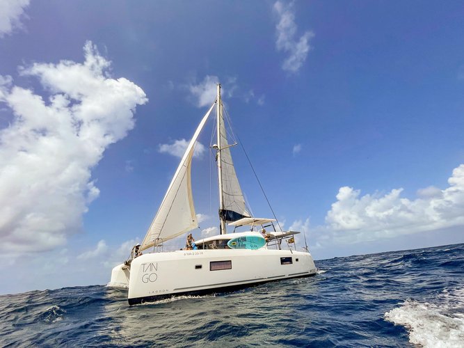 Boat rental in La Paz, 