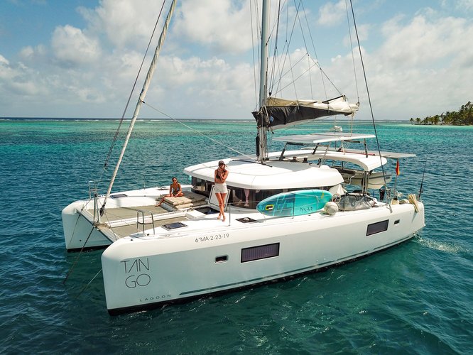 Boat for rent Lagoon 42.5 feet in Marina CostaBaja, Mexico