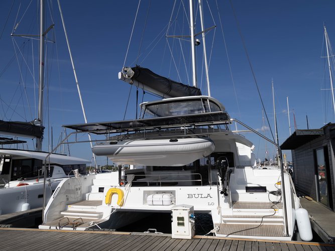Hop aboard this amazing sailboat rental in Pointe-à-Pitre!