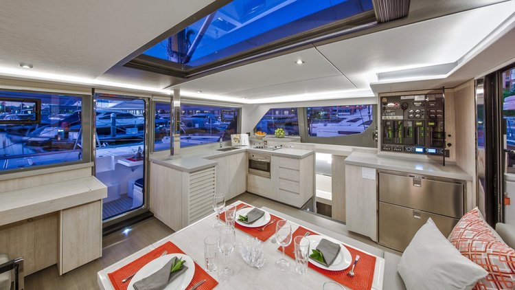 Boat rental in Raiatea, 