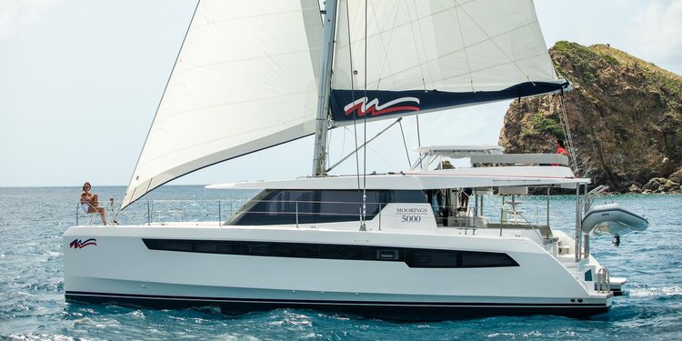 This 50.5' Leopard Catamarans cand take up to 12 passengers around St. George's