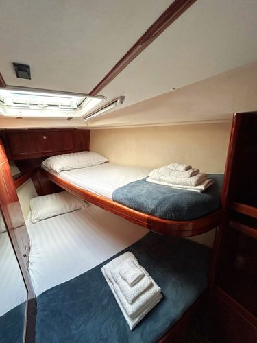 Boat rental in Athens, 