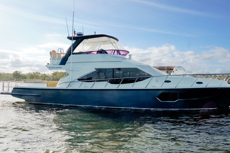 YACHT BALI CHARTER