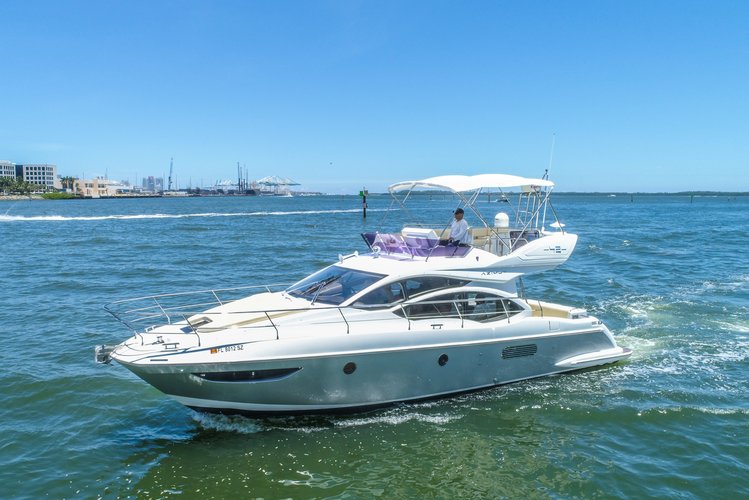 Last Minute Deal! 42' Azimut for Rent in Miami, Florida.