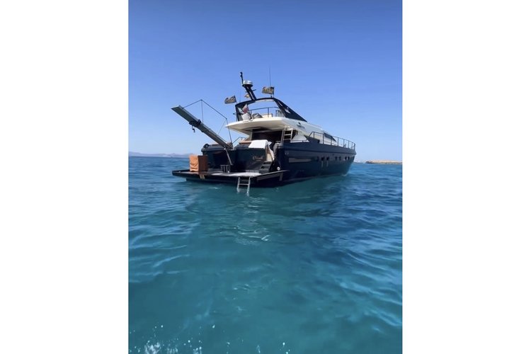 Luxury Ferretti 175 – Explore Ibiza & Formentera in Style (22m)