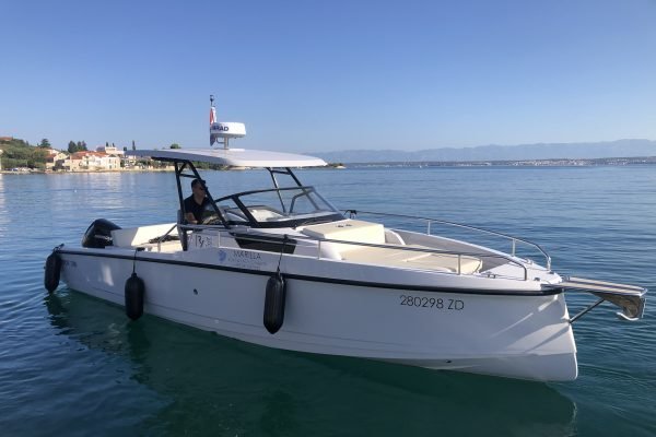 Rent this great ALL NEW boat to explore the Adriatic islands