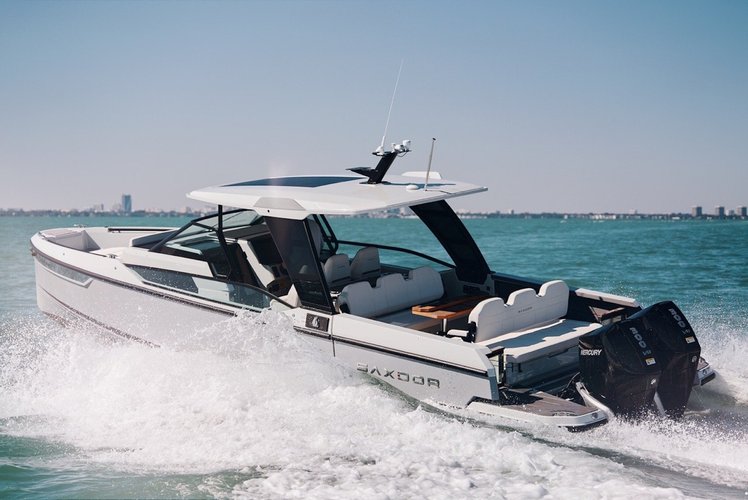 Discover Miami like Never Before | Saxdor 320 | Free Star Island Tour