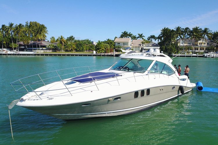 Last Minute Deal! Sea Ray 48 ft Yacht for Rent in Miami, Florida.