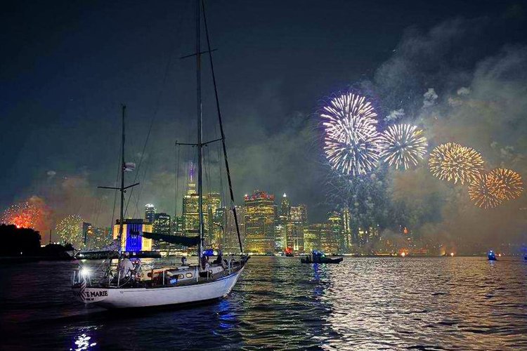 Classic boat rental in New York, NY